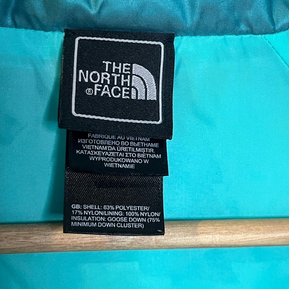 The North Face Women's Aqua Quilted Vest - Picture 5 of 15